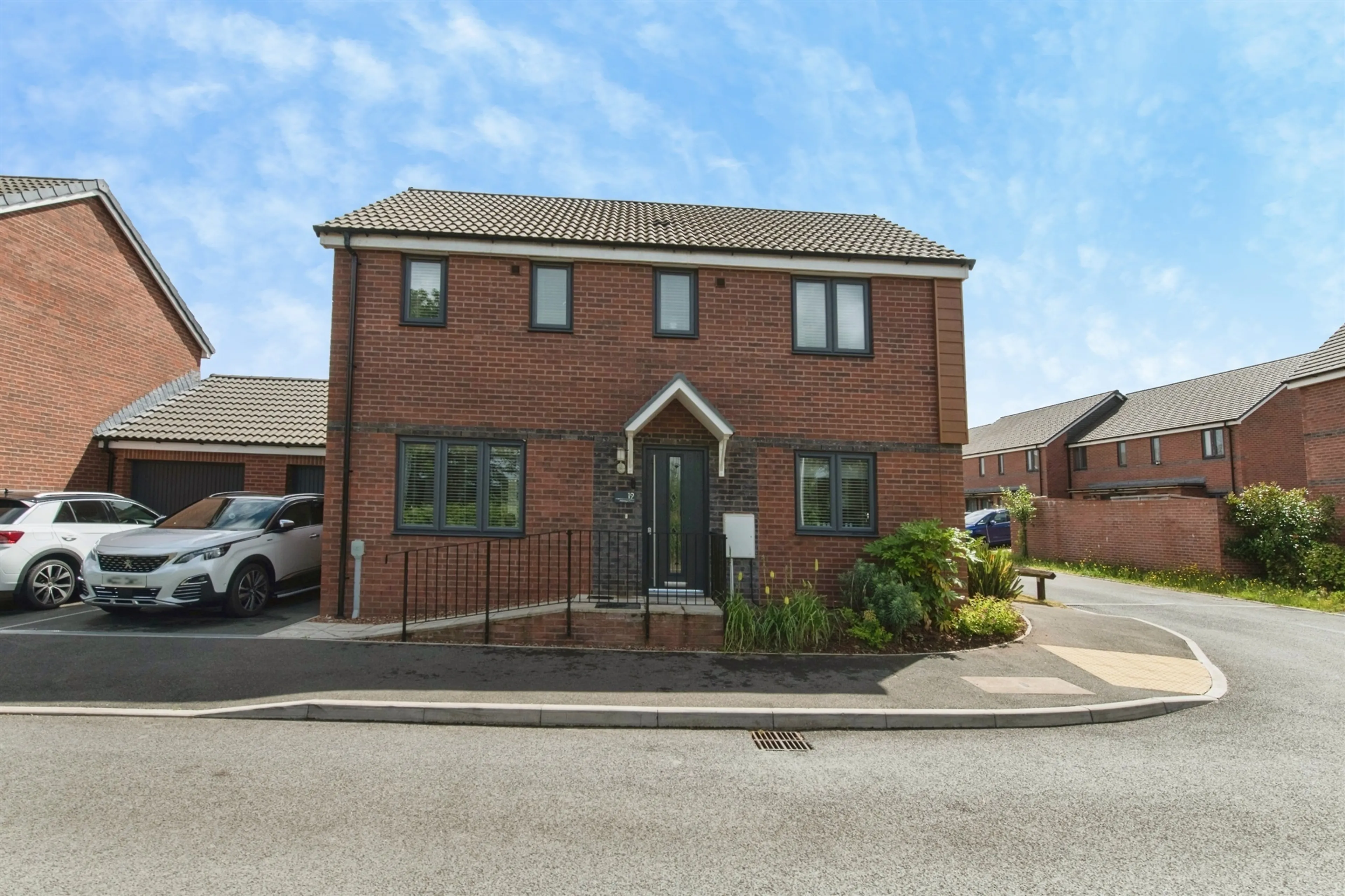 Property photo 0