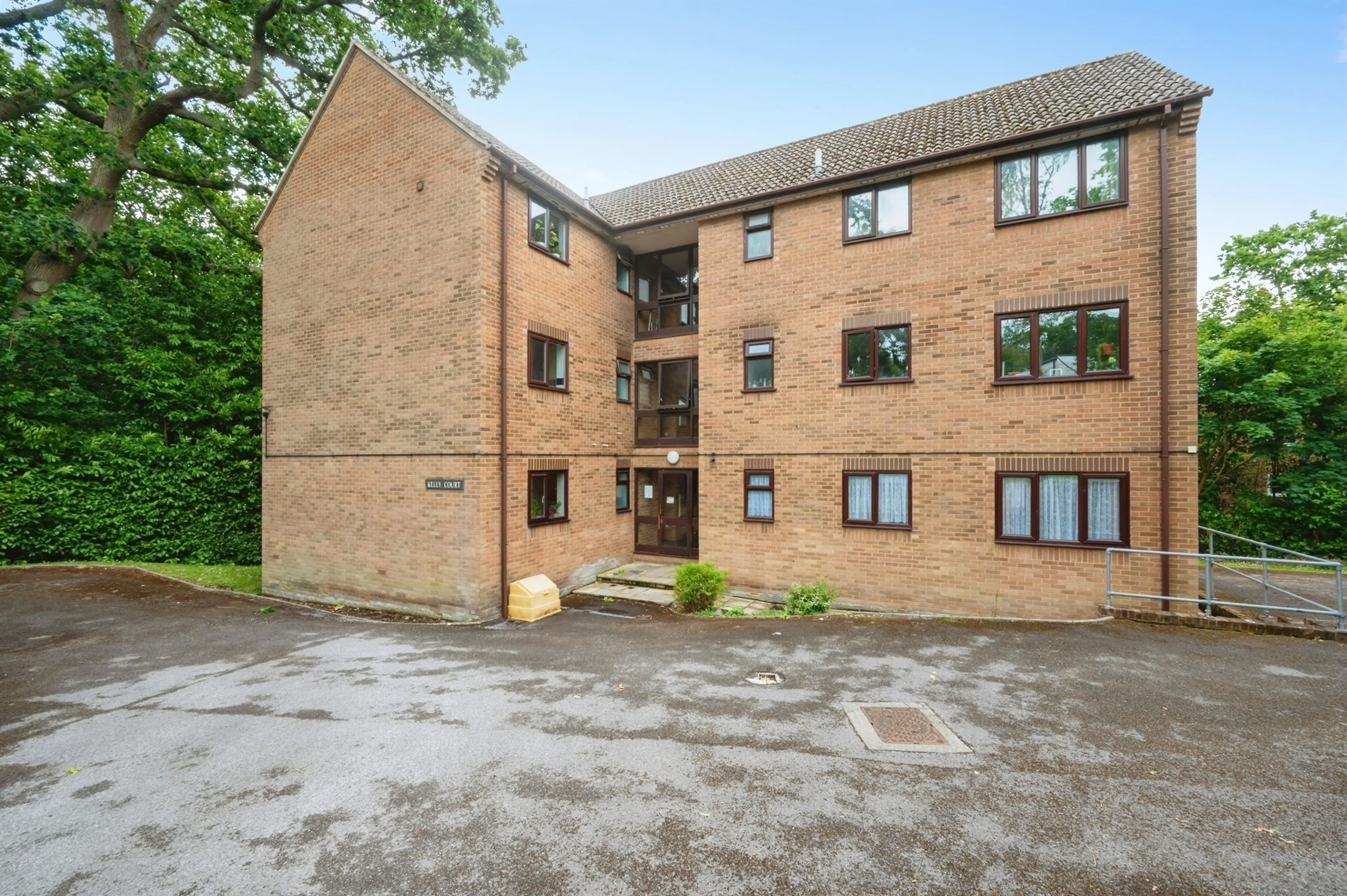 Property photo 0