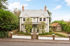Tilford Road, HINDHEAD, GU26 photo 1