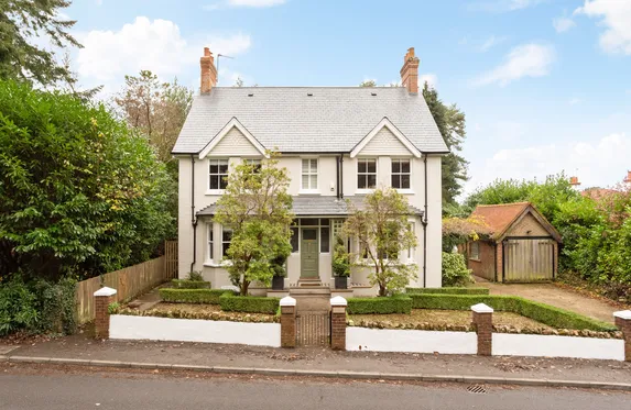 Tilford Road, HINDHEAD, GU26