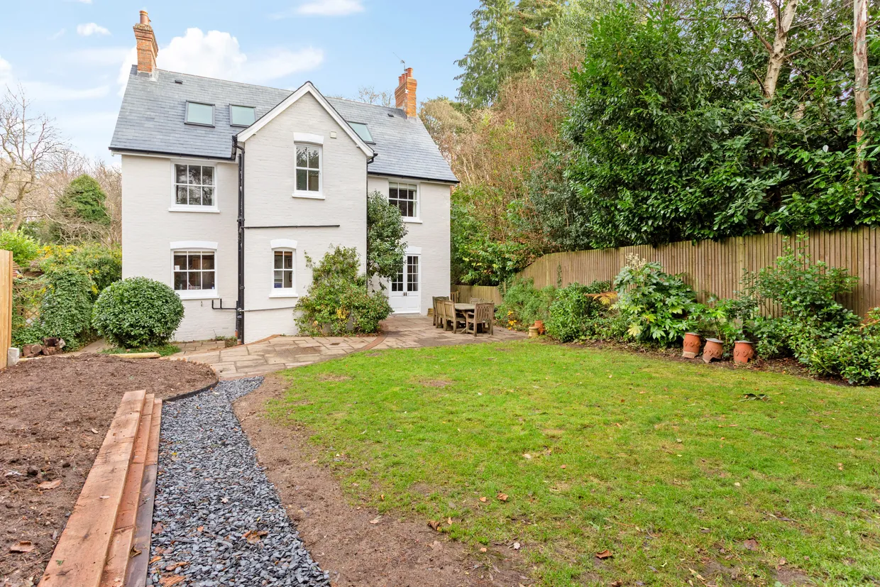 Tilford Road, HINDHEAD, GU26 photo 4