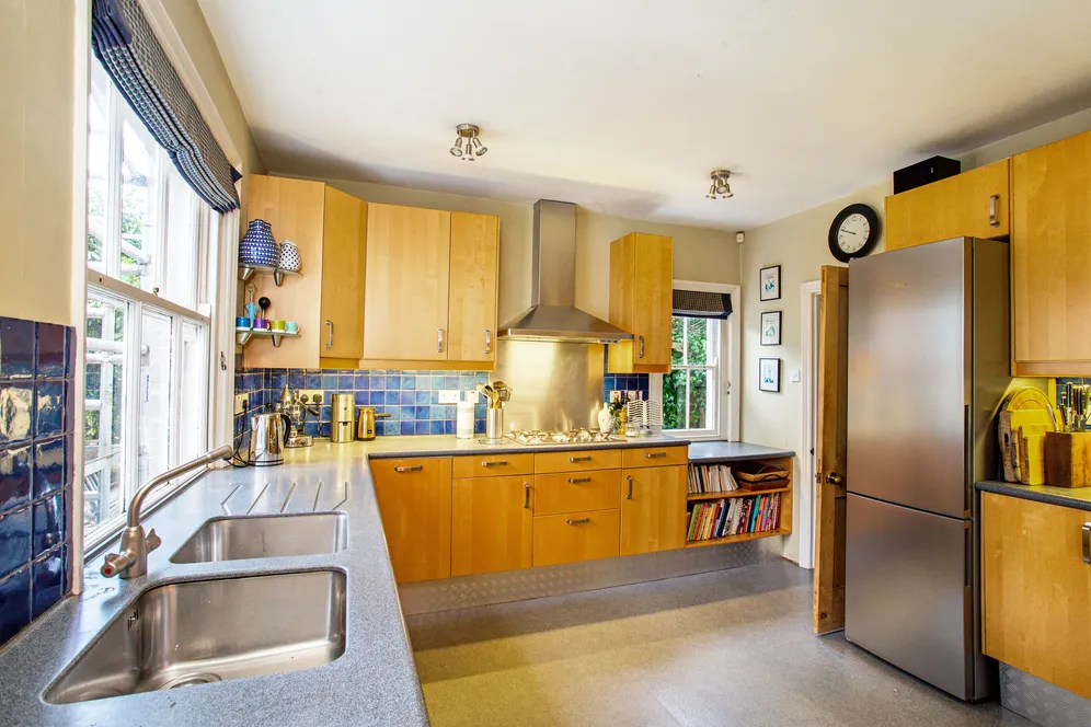 Tilford Road, HINDHEAD, GU26 photo 6