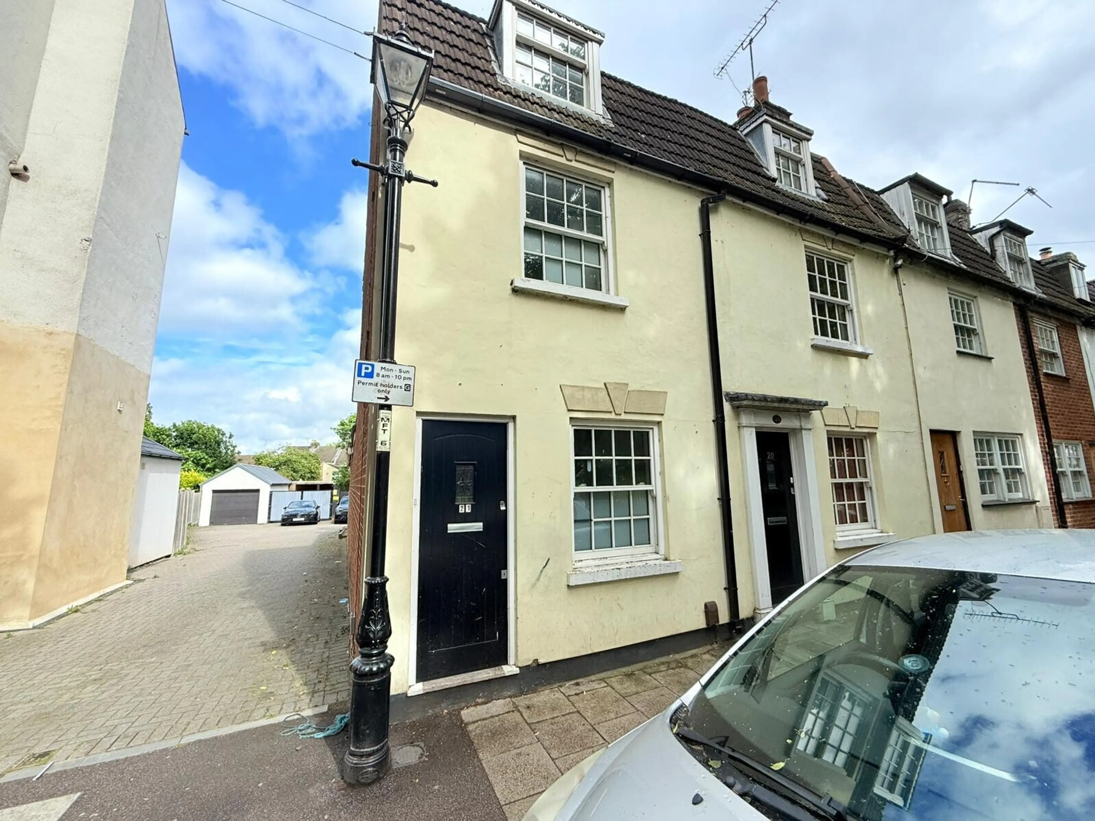 Property photo 0