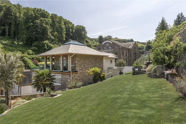 Castle Road, Dartmouth, TQ6 photo 13
