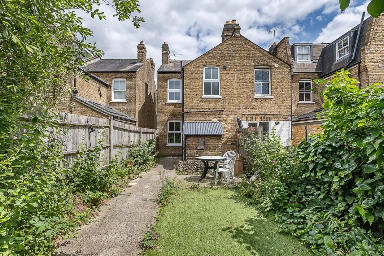 Arlington Road Teddington TW11 photo 1