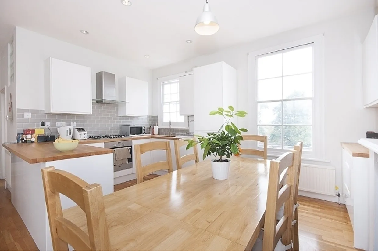Larkhall Rise London SW4 photo 5