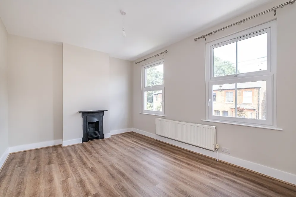 Arlington Road Teddington TW11 photo 4