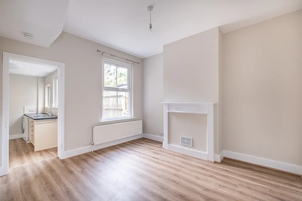 Arlington Road Teddington TW11 photo 5