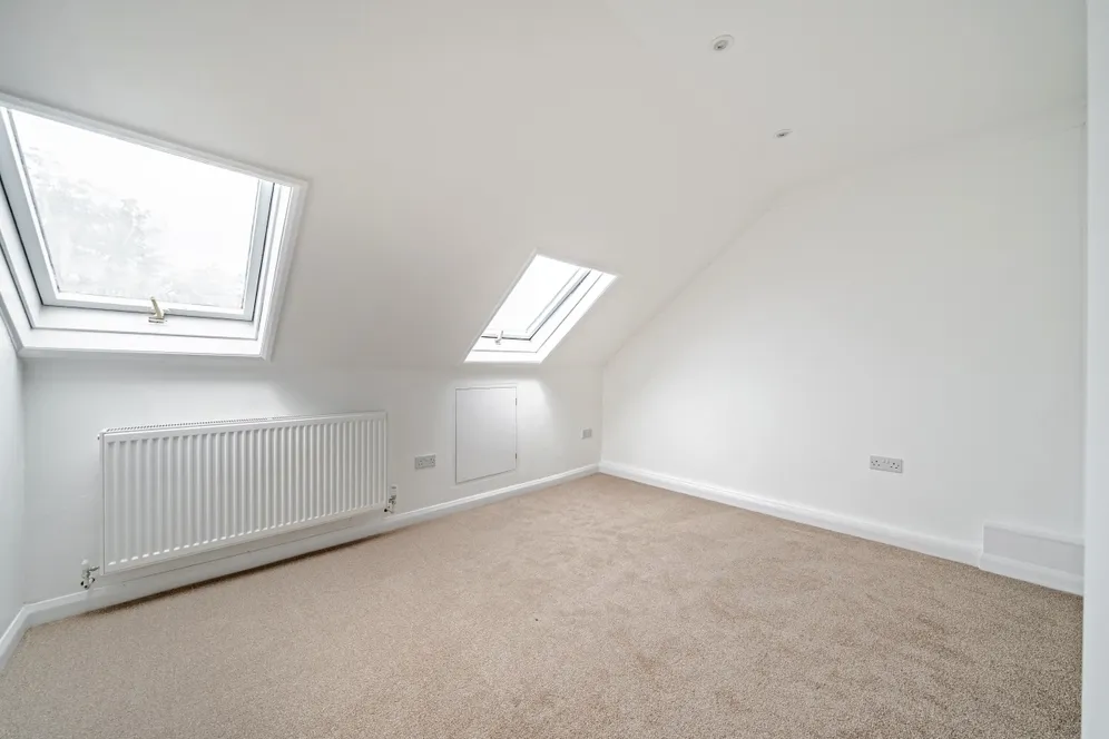 Brighton Road Purley CR8 photo 5