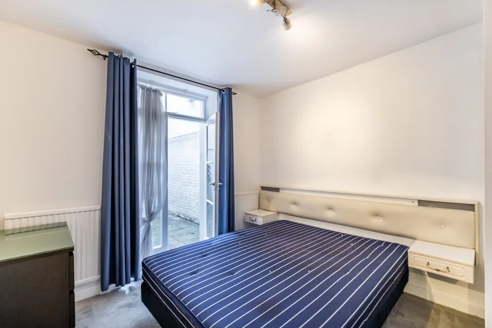 Sussex Gardens Paddington W2 photo 6