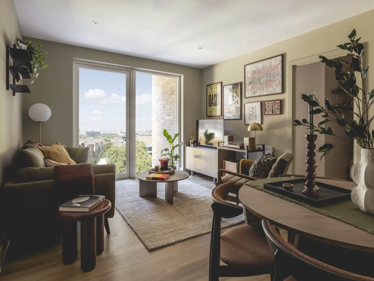 Momento Staines, 28 Mill Mead, Spelthorne, TW18 4UQ photo 1