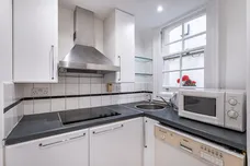 Sussex Gardens Paddington W2 photo 7