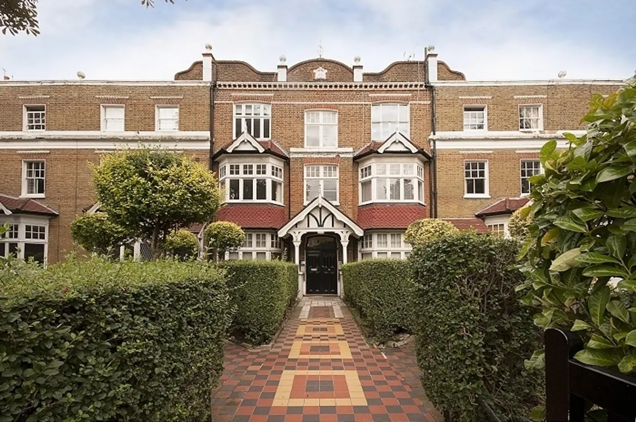 Larkhall Rise London SW4 photo 9