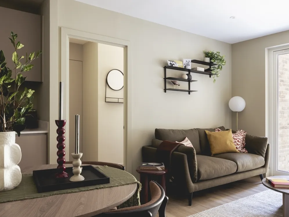 Momento Staines, 28 Mill Mead, Spelthorne, TW18 4UQ photo 4
