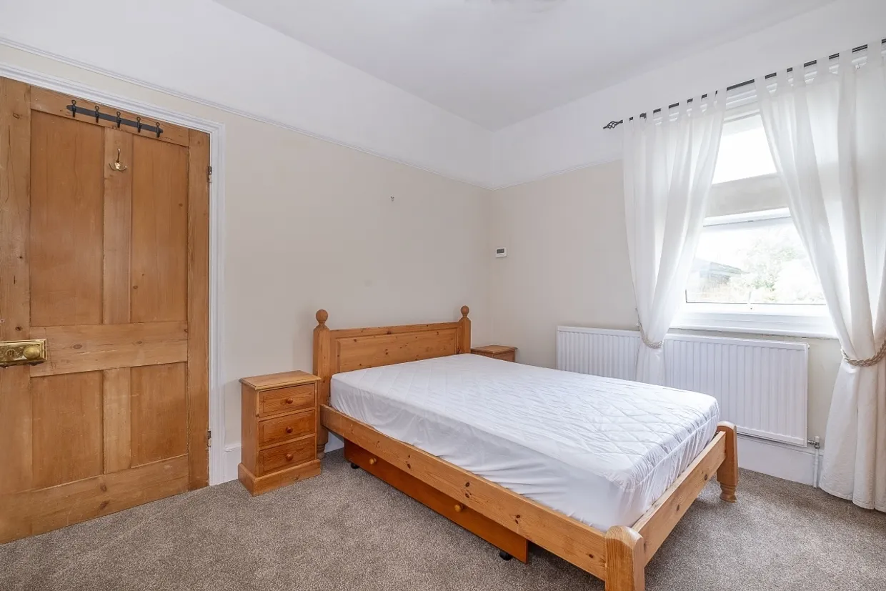 Brightwell Crescent, SW17 photo 8