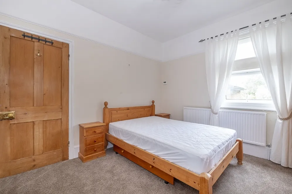 Brightwell Crescent, SW17 photo 8