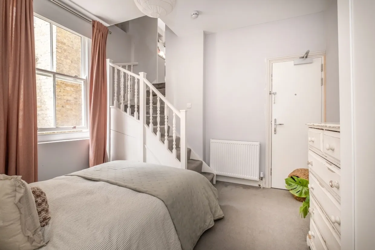 Church Road Barnes SW13 photo 9