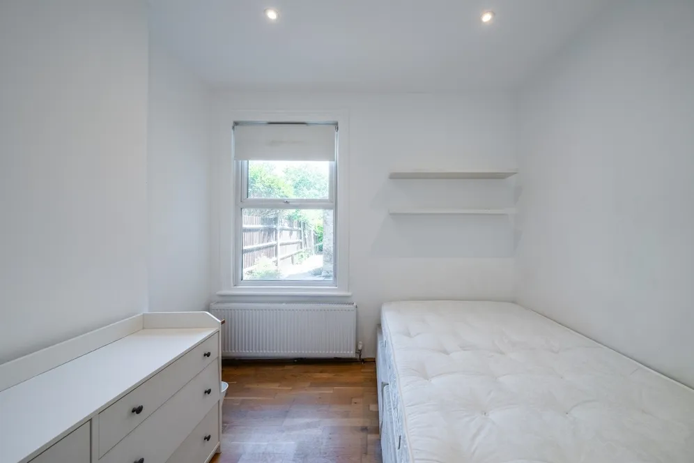 Mellison Road London SW17 photo 11