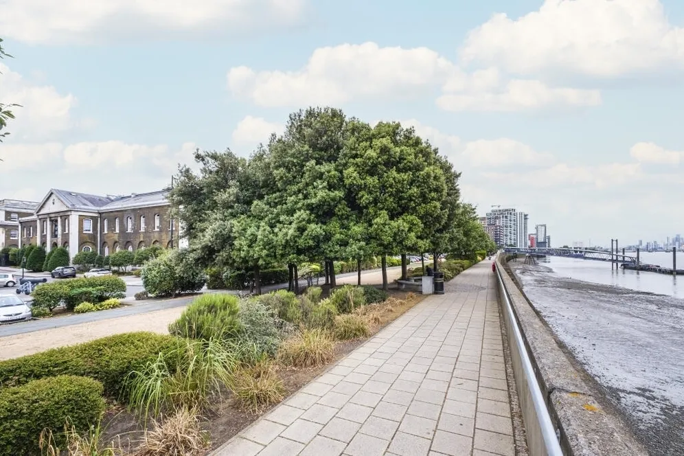 Argyll Road London SE18 photo 13