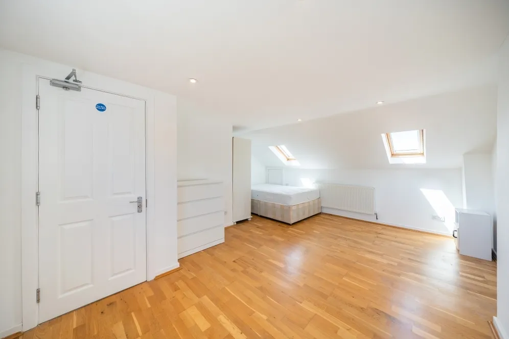 Mellison Road London SW17 photo 15