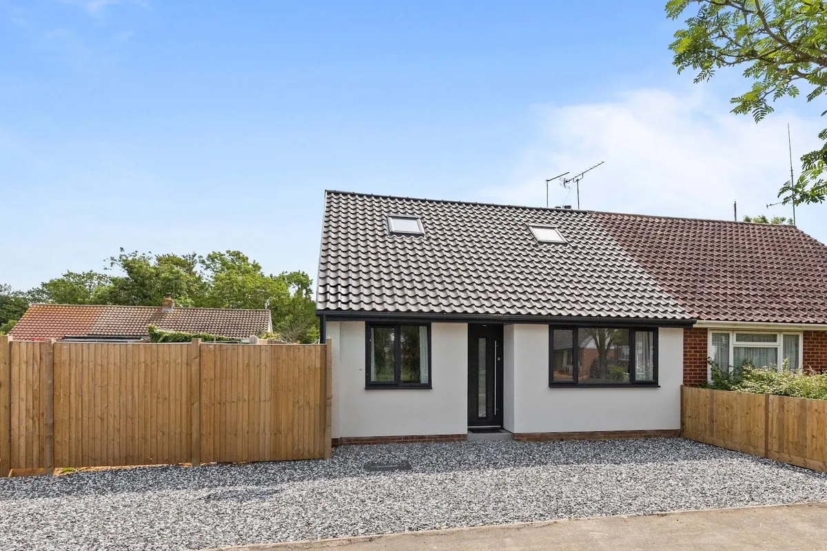 Swanbourne Road, Wick, Littlehampton
