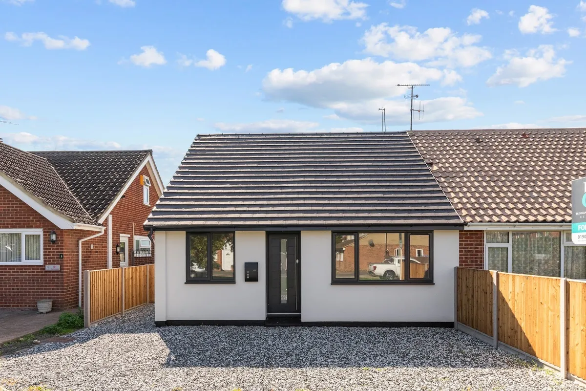 Swanbourne Road, Wick, Littlehampton