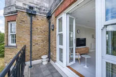 Chapman Square, London, SW19 photo 17