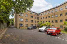 The Downs, London, SW20 photo 9