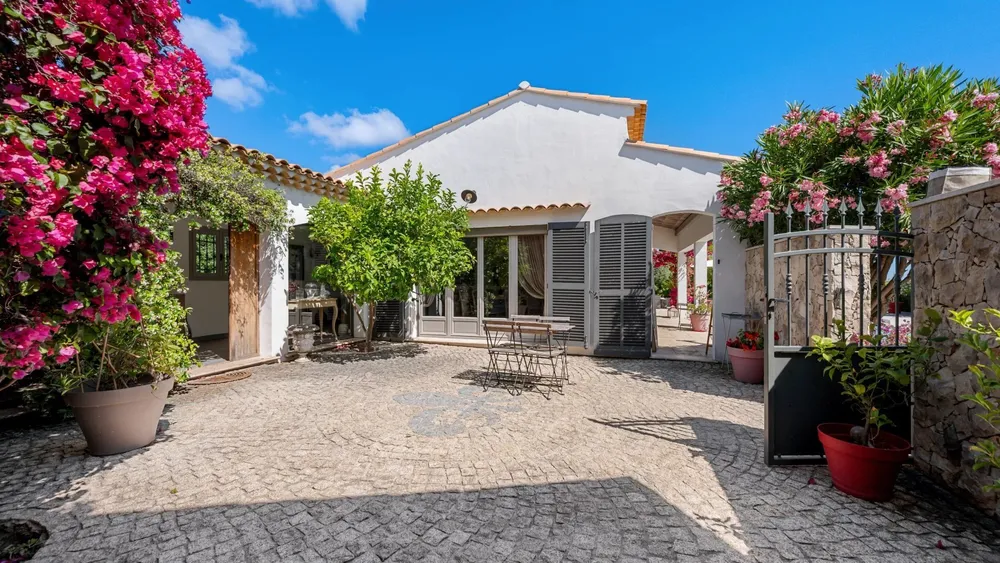 Cagnes-sur-Mer, 06800, France