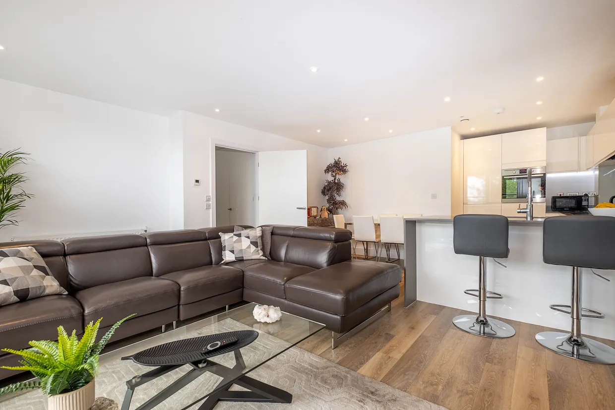 Hartfield Road, London, SW19 photo 3