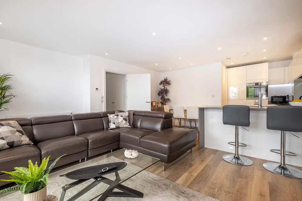 Hartfield Road, London, SW19 photo 3