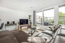 Hartfield Road, London, SW19 photo 11