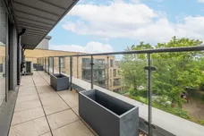 Hartfield Road, London, SW19 photo 17