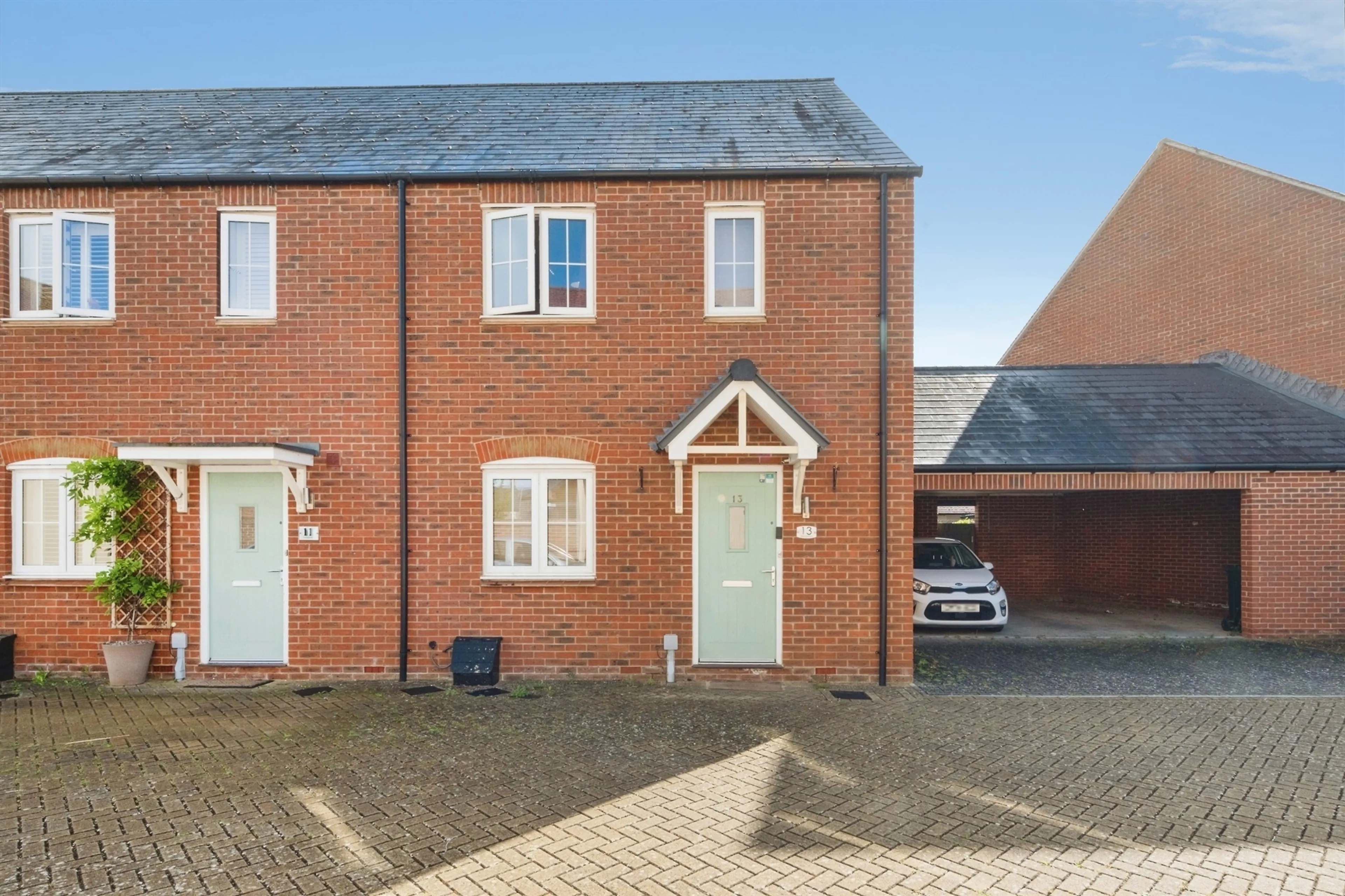Property photo 0