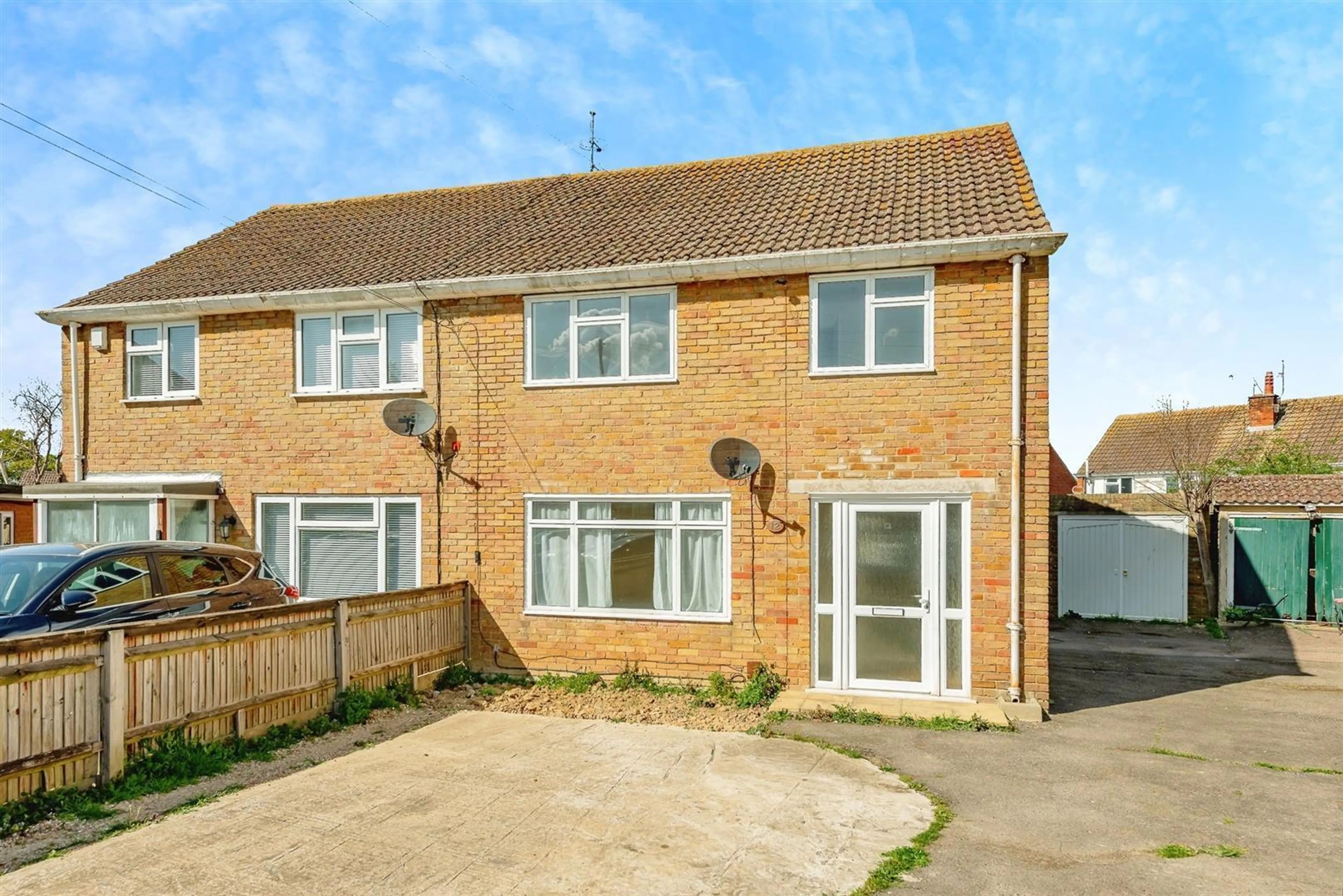 Property photo 0