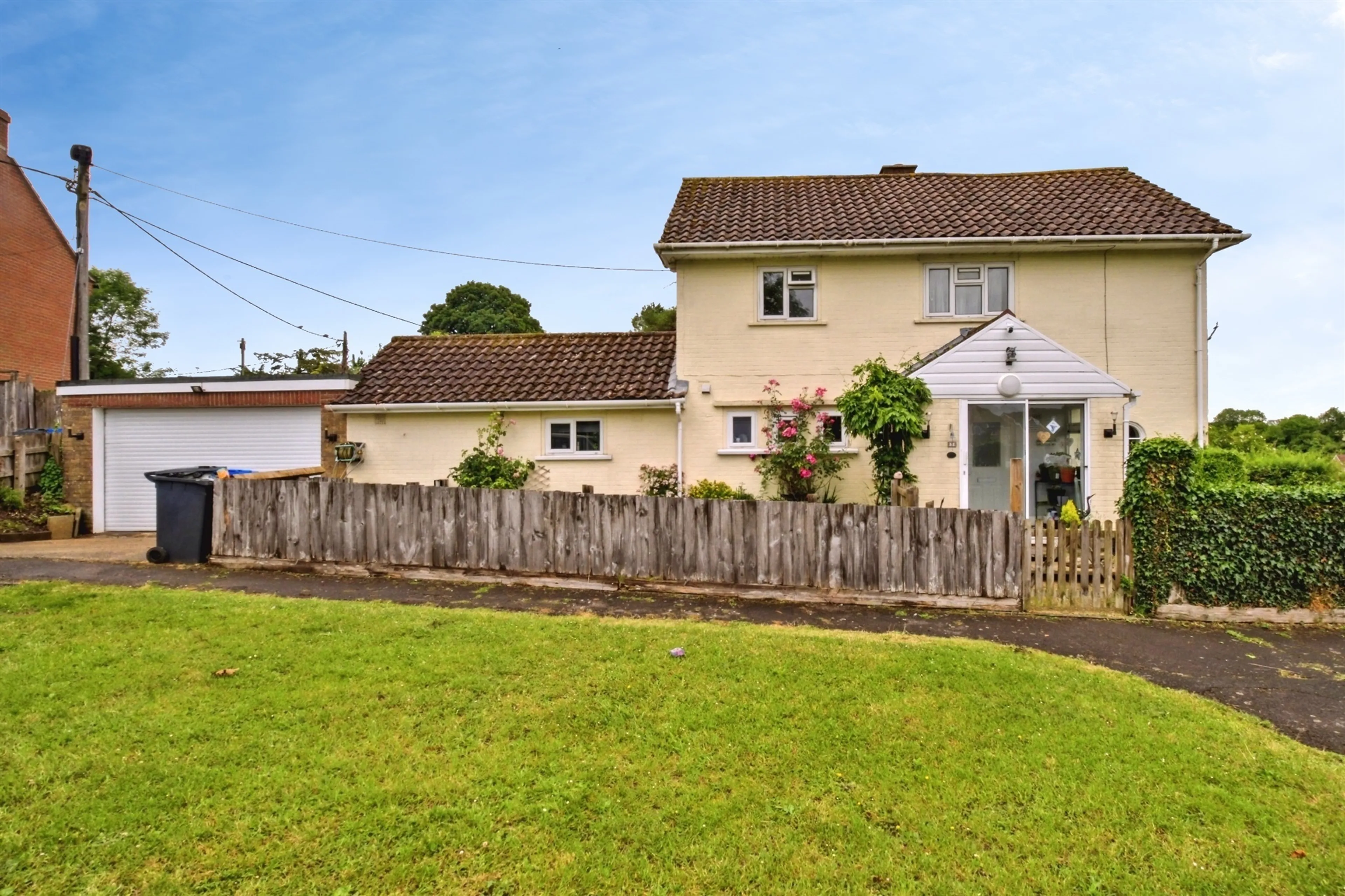 Property photo 0