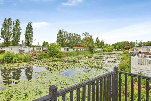 Goose Lakes, Billing Aquadrome, North...
