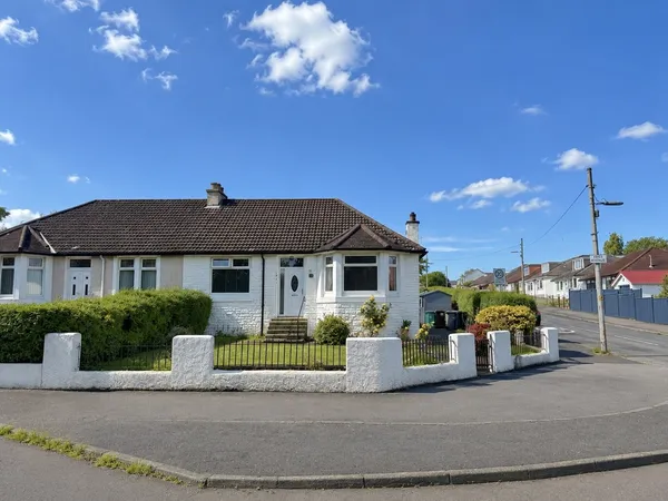 Cumbernauld Road, Stepps, G33