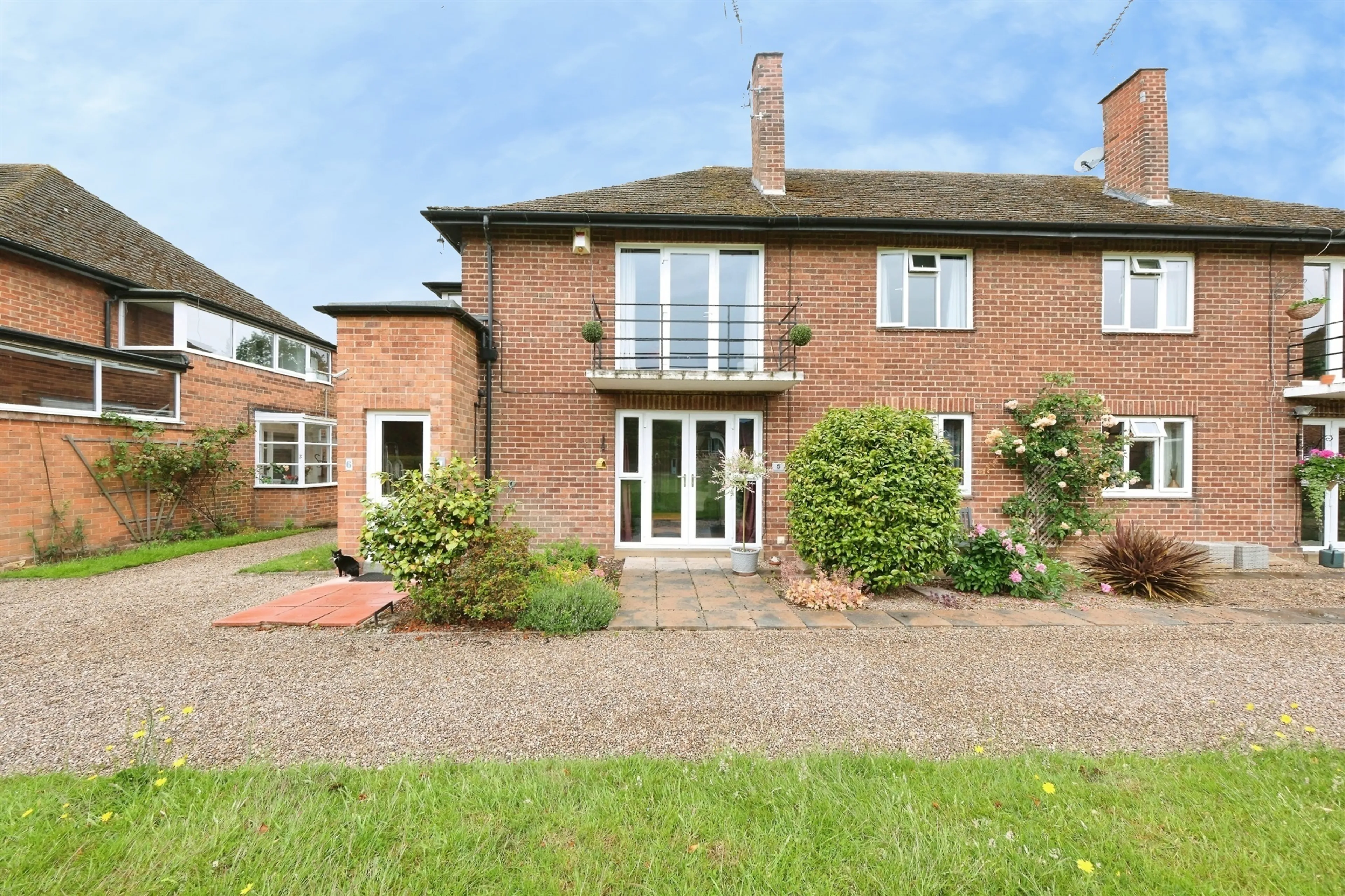 Property photo 0