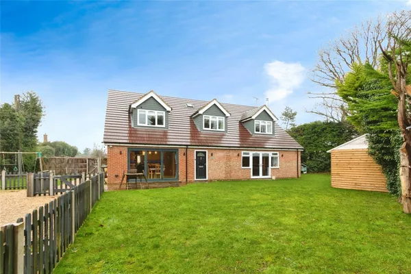 Clapps Gate Road, Pamber Heath, Tadle...