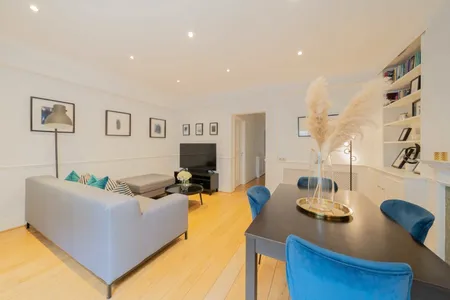 Charlwood Street, London, SW1V