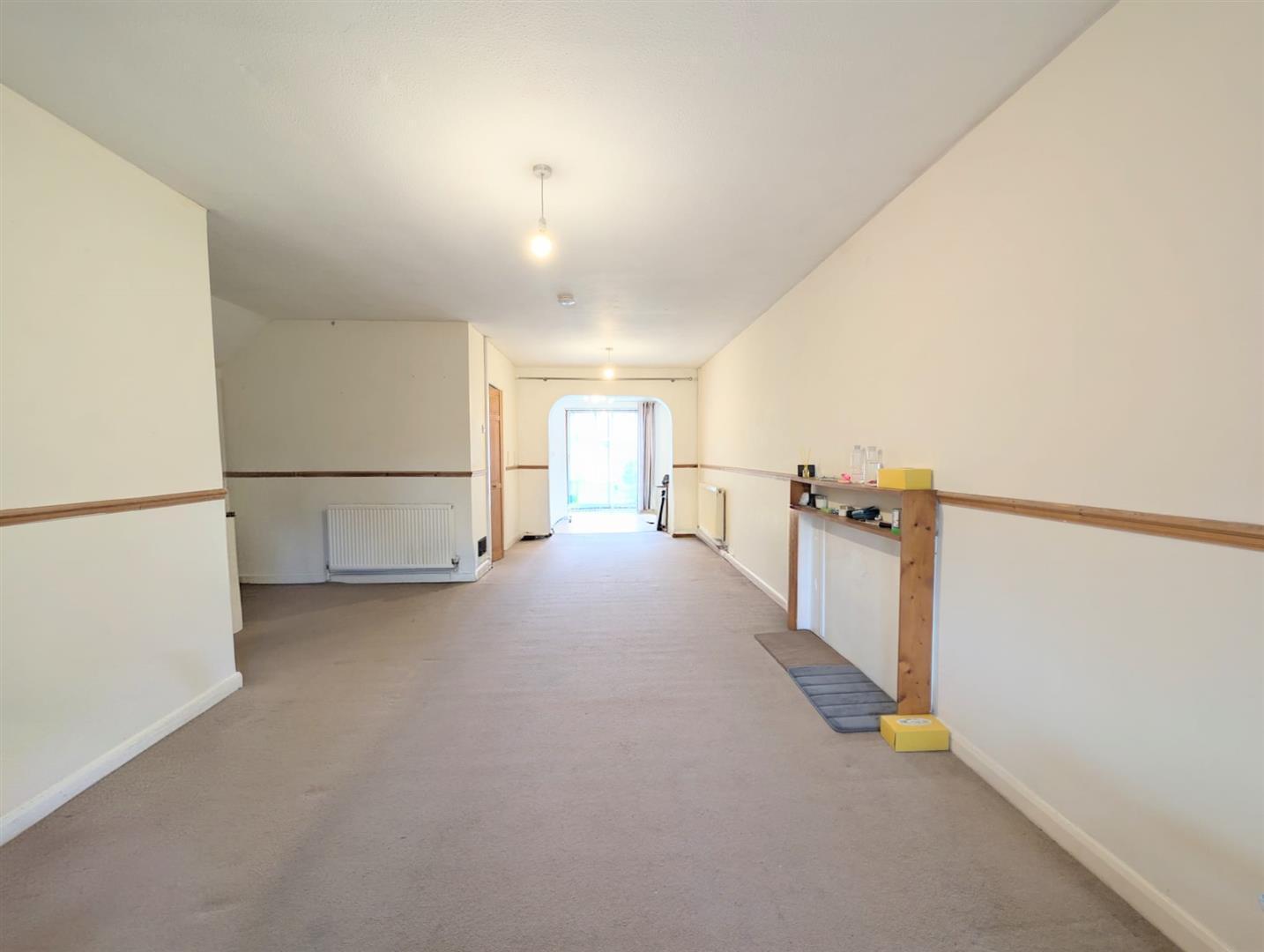 Warner Close, Cippenham Image 4
