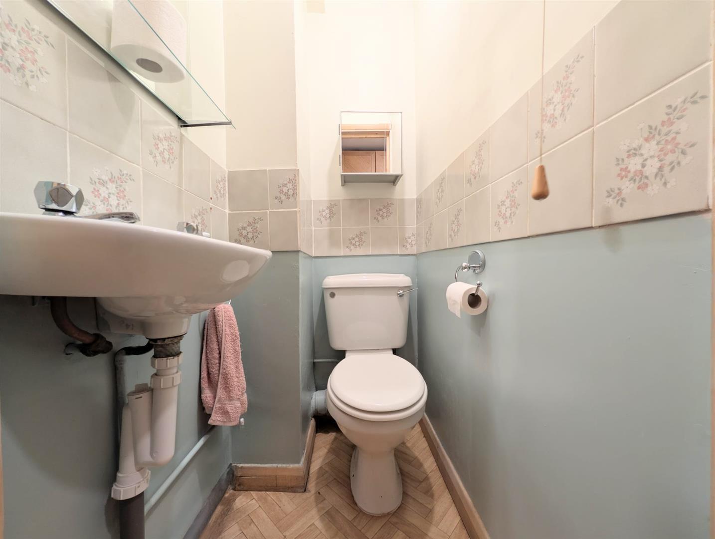 Warner Close, Cippenham Image 11