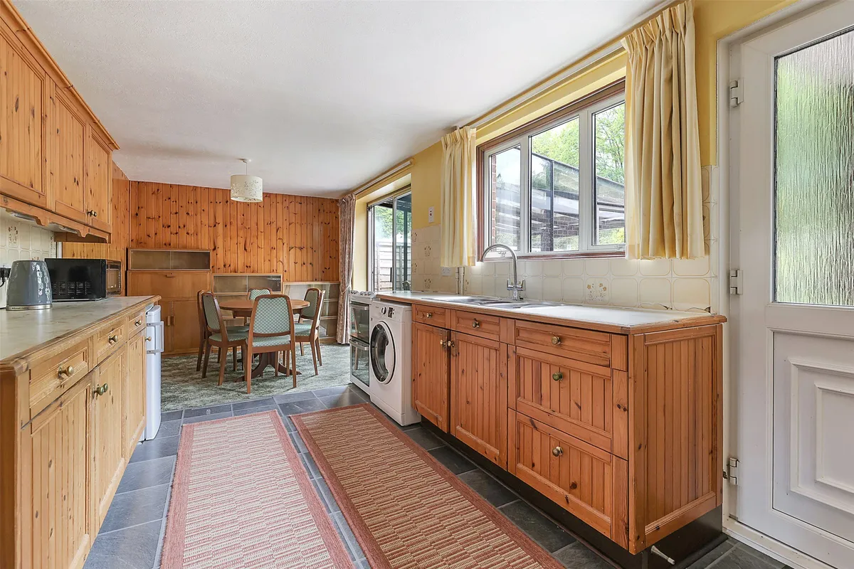 Chestnut Copse, Hurst Green, Surrey, RH8