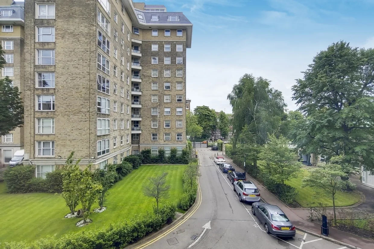 St. Johns Wood Park London NW8 photo 7