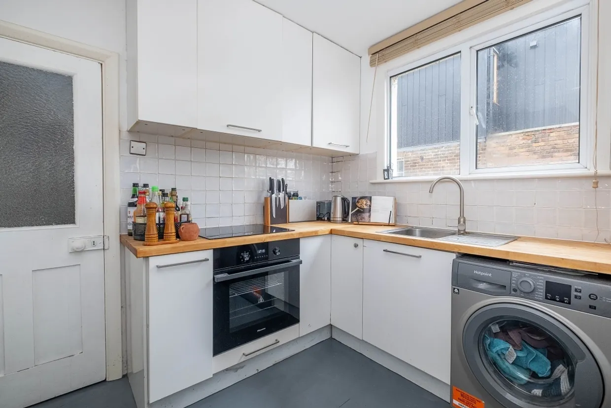 Gilbert Road Wimbledon SW19 photo 4