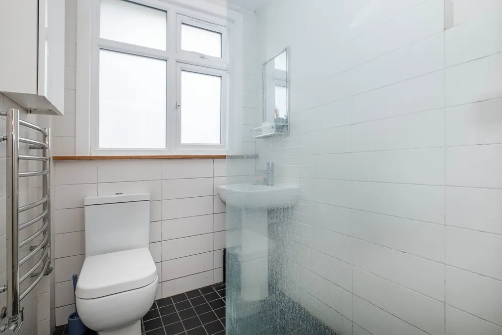 Gilbert Road Wimbledon SW19 photo 8