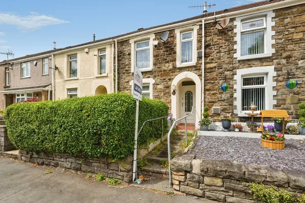Clydach Road, Morriston, Swansea, SA6