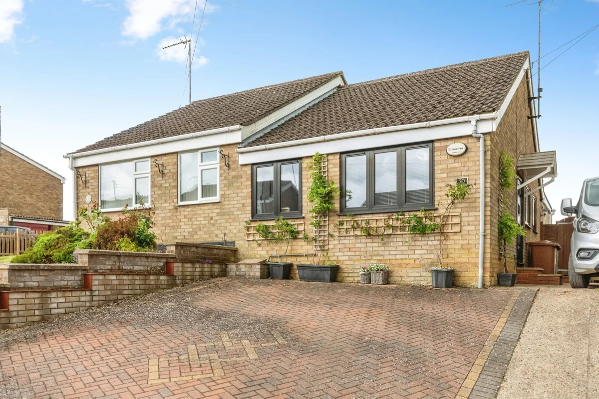 The Willows, Little Harrowden, Wellingborough