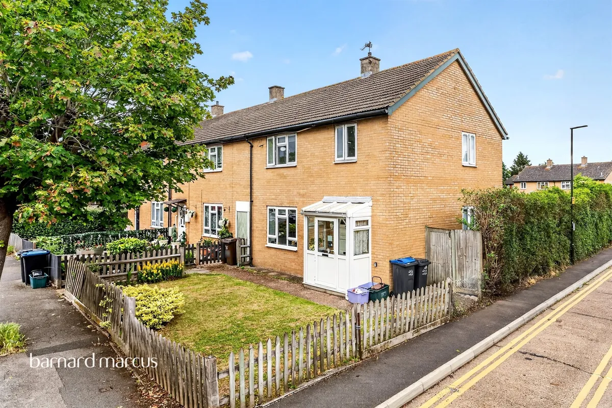 Carisbrooke Road, Mitcham
